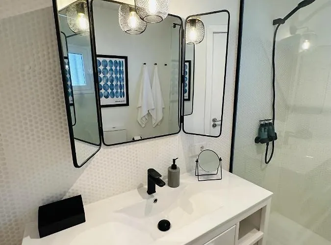 Blue Monis With Amazing Views