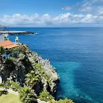 Blue Monis With Amazing Views Апартаменты *